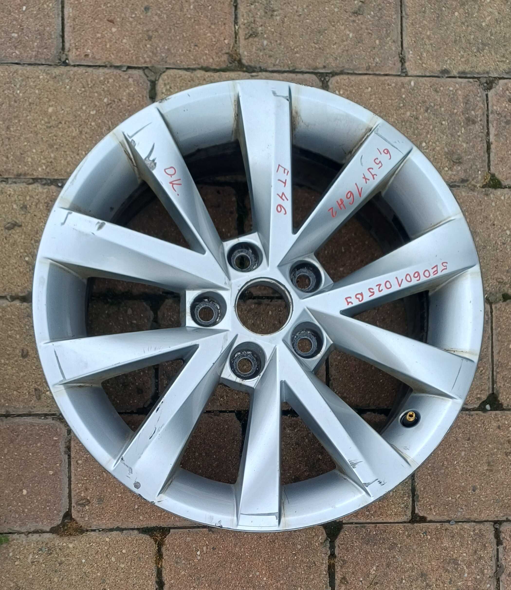 Alu disk 5E0601025BJ