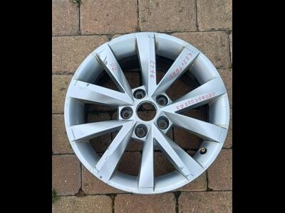Alu disk 5E0601025BJ